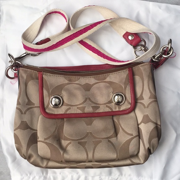 SOLD Purse - Picture 6 of 6